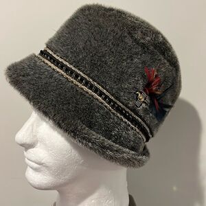 Tyrolean Alpine Vintage Gray Fake Fur Ear Muff Cap Hat Ford Mustang Fans Mens L